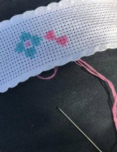 Kézműves programok és közösségi alkotás
